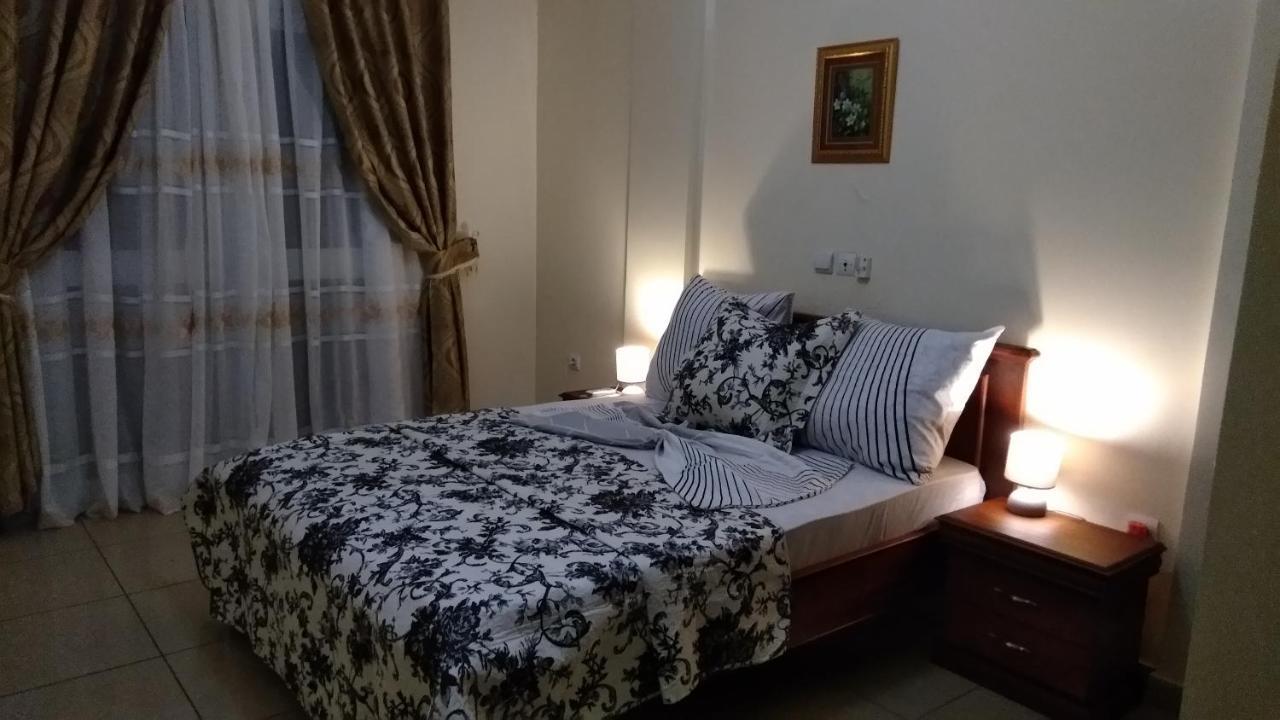 Residences Hotelieres Micheline Et Emile Bastos Яунде Екстер'єр фото